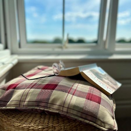 Clarence Quarters Self-Catering Guest House Portsmouth Exteriér fotografie