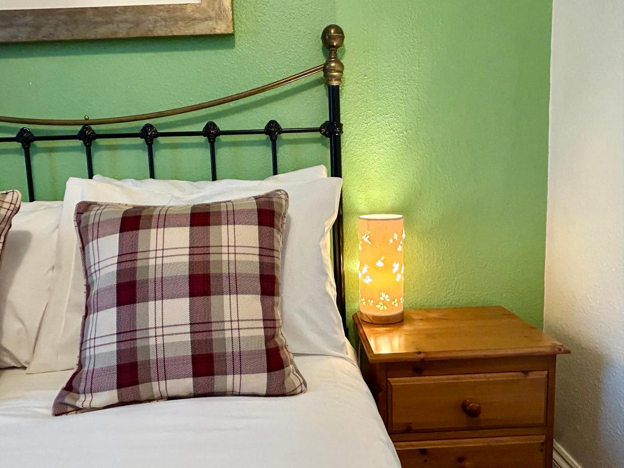 Clarence Quarters Self-Catering Guest House Portsmouth Exteriér fotografie