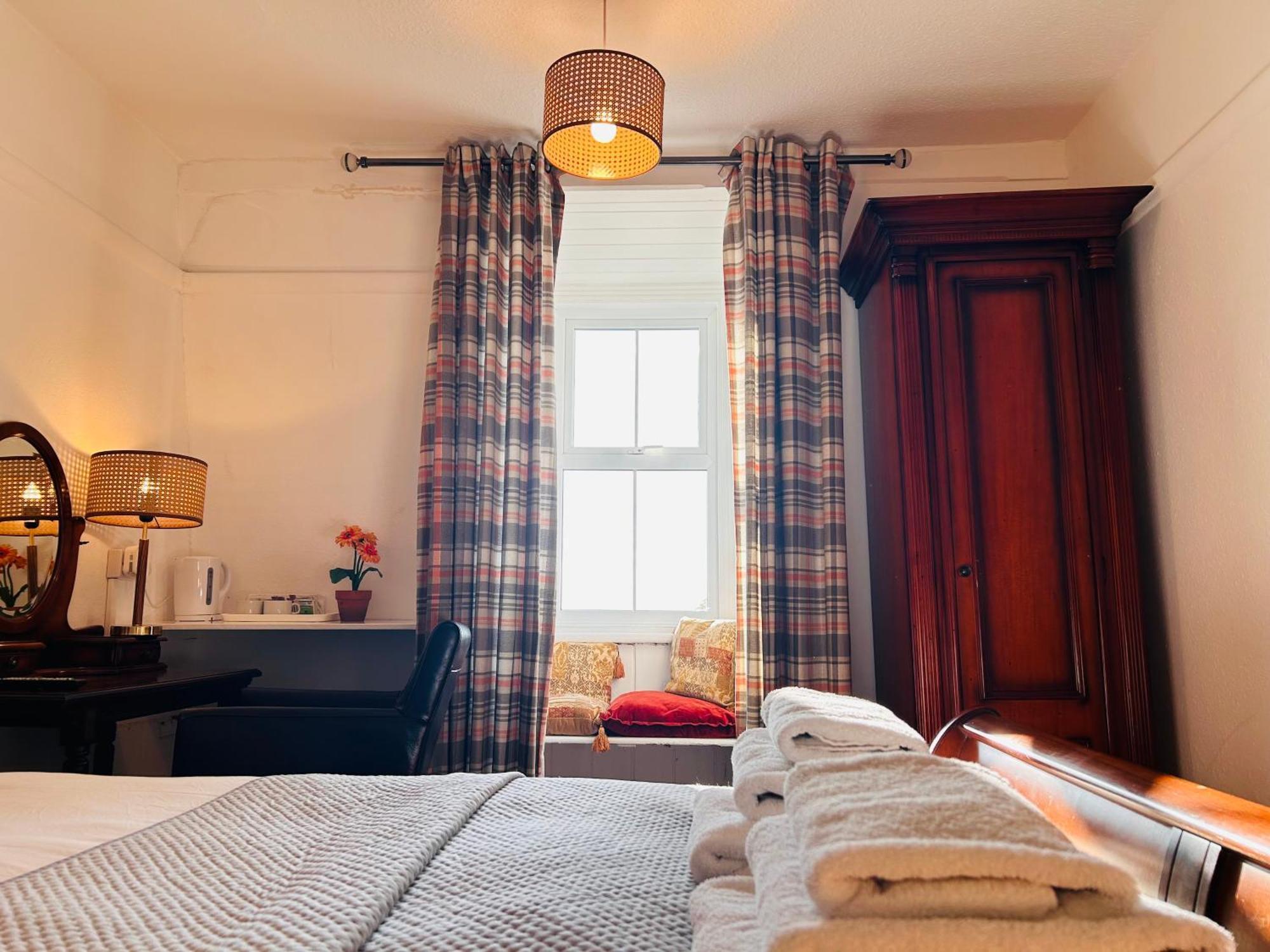 Clarence Quarters Self-Catering Guest House Portsmouth Exteriér fotografie