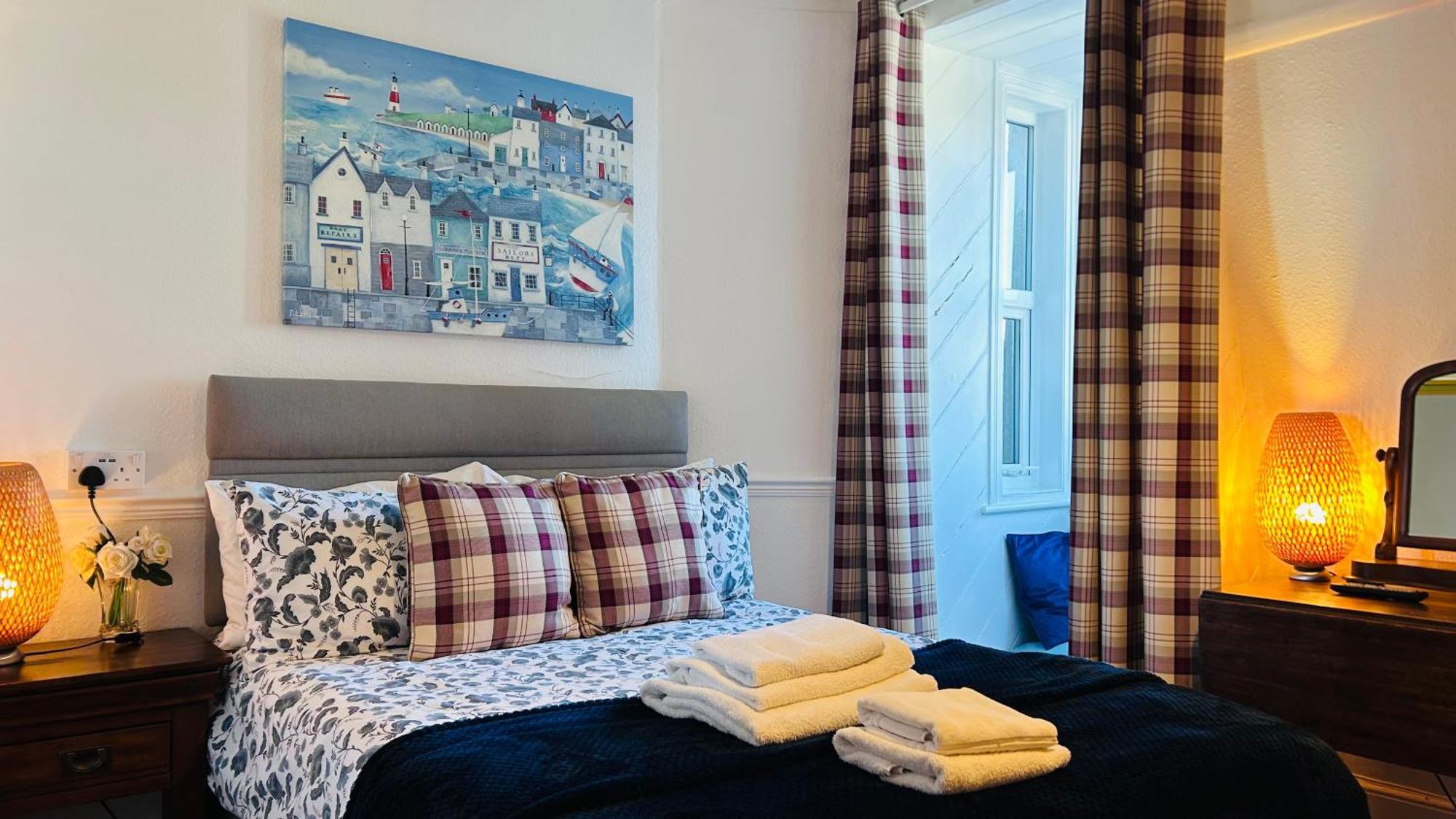 Clarence Quarters Self-Catering Guest House Portsmouth Exteriér fotografie