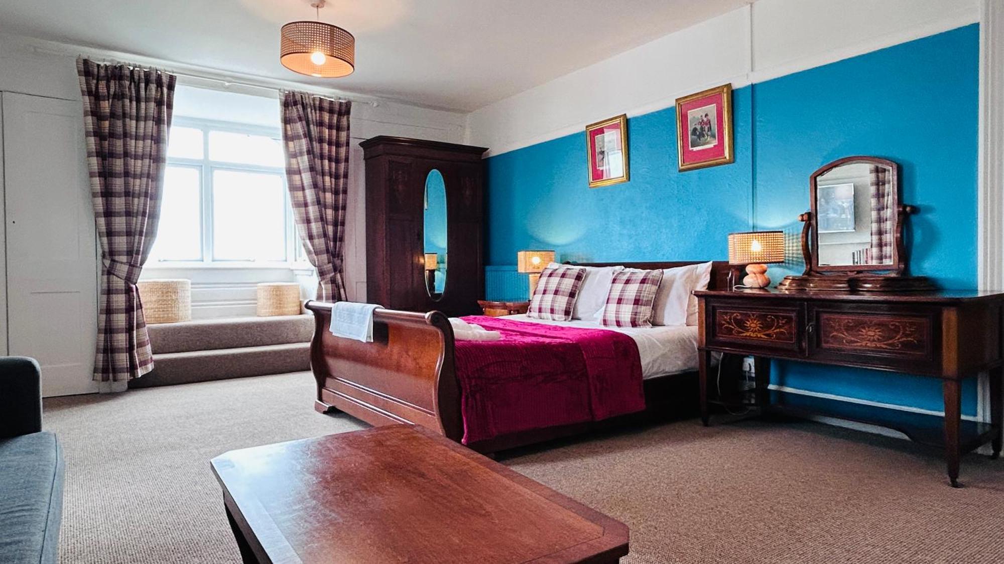 Clarence Quarters Self-Catering Guest House Portsmouth Exteriér fotografie