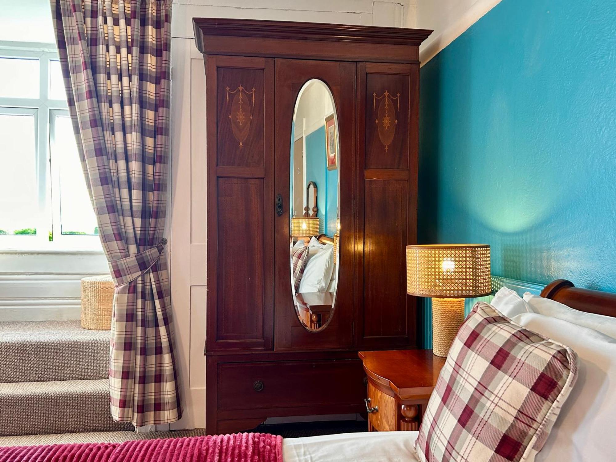 Clarence Quarters Self-Catering Guest House Portsmouth Pokoj fotografie